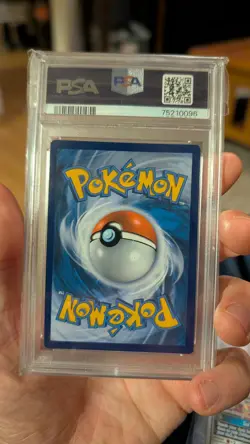 Charizard v SWSH260 Holo Promo Card Sword & Shield - Image 2