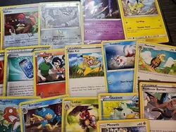 Small Yellow Boarded Pokemon Card Lot Regular, Holo, And Reverse Holo Nm - Image 4
