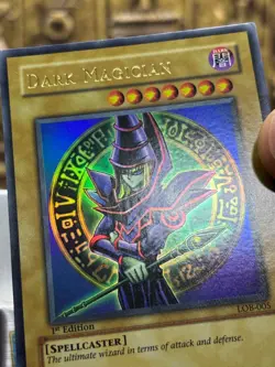 Yugioh Dark Magician LOB-005 The Legend of Blue Eyes White Dragon 1st Edition NM - Image 5