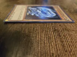 Yu-Gi-Oh! Blue-Eyes White Dragon CT13-EN008 Ultra Rare Limited Edition LP - Image 2