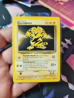 Pokemon TCG Electabuzz 20/102 Base Set Unlimited Rare WOTC Vintage Card LP/NM - Image 1
