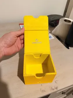 Gamegenic Sidekick 100+ XL Convertible Deck Box - Yellow - Image 4