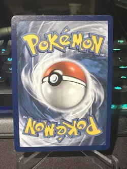 Pokemon TCG Pikachu V Vivid Voltage 043/185 Holo Ultra Rare - Image 2