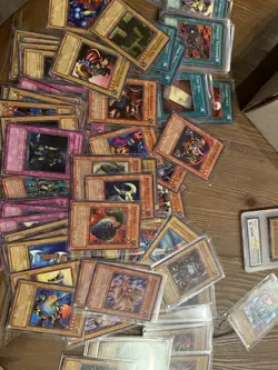 Yu-Gi-Oh Lot. Red Eyes B. Dragon, Blue Eyes White Dragon, Etc. 300+ Cards - Image 3