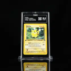 1999 WOTC POKEMON JUNGLE PIKACHU 60/64 1ST EDITION W STAMP DUELIST PROMO TAG 8.5 - Image 1