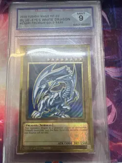 Yugioh DGS 9 Blue-Eyes White Dragon MAGO-EN001 1st Edition Maximum Gold Mint - Image 1