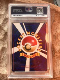 Pokemon 1996 Charizard Base Set holo Jap PSA 9 - Image 4