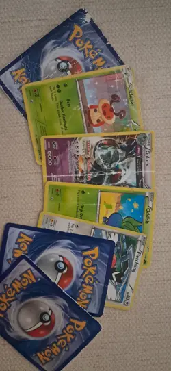 Pokemon Lot 200 Mixed/Random Set Cards Vintage Mini-lunchbox Small Tin - Image 5