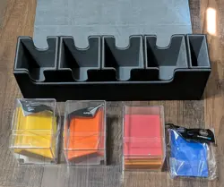 MTG Deckbox Lot Large 4 Deck Box + 3 Clear Deckboxes + 3 Sets of 100 Sleeves - Image 1