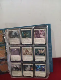 Binder #35 Near Complete Shadows Over Innistrad Rare Common Near Mint MTG SET - Image 3