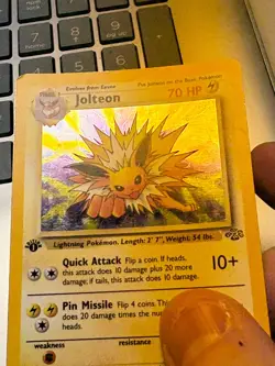 Pokemon TCG 1st Edition Jolteon 4/64 Jungle Holo MP Condition - Image 2