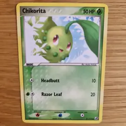 CHIKORITA 51/115 POKEMON CARD (EX UNSEEN FORCES SET) - Image 1