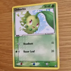CHIKORITA 51/115 POKEMON CARD (EX UNSEEN FORCES SET) - Image 4