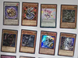 Yugioh (1996) 29 Card Lot Mostly Foils - No Blue Eyes White Dragon SDK-001 - Image 2