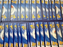 1000 Pokemon Cards Lot Bulk - Common, Uncommons + 20 HOLOS Near Mint - Image 4