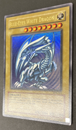 Yu-Gi-Oh! TCG Blue-Eyes White Dragon SDK-001 Ultra Rare Unlimited LP - Image 3