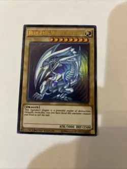 Blue-Eyes White Dragon CT13-EN008 Ultra Rare Limited Edition Yu-Gi-Oh! - Image 1