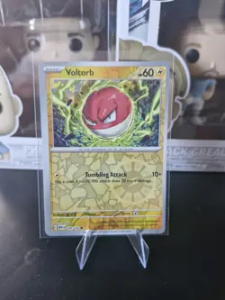 100/165 VOLTORB REVERSE HOLO SCARLET & VIOLET 151 POKEMON CARD - Image 1