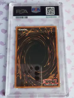 Yugioh PSA 10 2002 Celtic Guardian LOB-007 Super Rare 1st Edition WAVY - Image 2