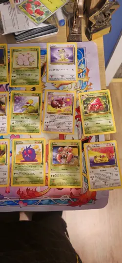 Pokemon TCG Jungle Set Job Lot 26 Cards - Image 4
