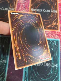 Yu-Gi-Oh! Clear Kuriboh MVP1-ENG47 Gold Rare 1st Edition Near Mint - Image 4