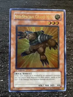 CARTE YU-GI-OH! NEO SPACIAN GRAND MOLE 1ST STON-EN005 ULTIMATE RARE NM - Image 1