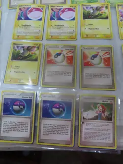 Pokemon 85 Card Lot In Plastic Sleeve Notebook Pages 2004-2006 - Image 3