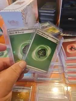 POKEMON TCG COSMOS ENERGY HOLO 22 CARD LOT. - Image 5