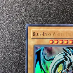 Yu-Gi-Oh Blue-Eyes White Dragon English Version Asia LOB-001 - Image 2