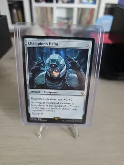 Champion's Helm Commander: Final Fantasy Regular - Image 1