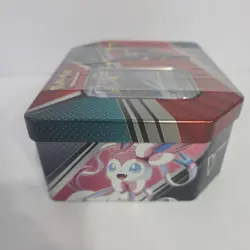 Pokemon V Heroes Umbreon V Tin New & Factory Sealed - Image 5