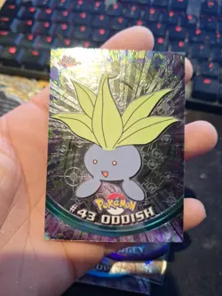Oddish #43 Pokemon Topps Chrome Holo Foil NM Vintage - Image 1