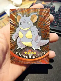 Nidoqueen #31 Pokemon Topps TV Animation Holo Foil NM Black Logo Vintage - Image 2