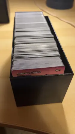 Magic The Gathering Bulk cards + Deck Box - Image 1