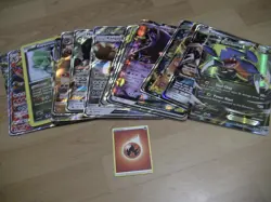 bundle of pokemon jumbo cards no doubles - Image 1