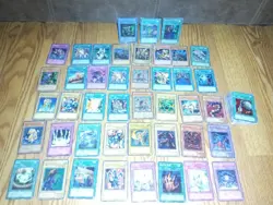 Vintage Japanese Yu-Gi-Oh Tcg Card Lot Of 100+ Cards With Holos - Image 1