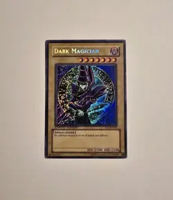 Yugioh Dark Magician FL1-EN002 Secret Rare Limited Edition MP - Image 1