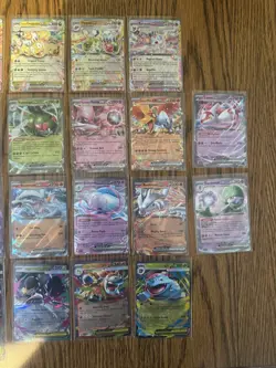 Pokemon TCG 82 random card lot. - Image 3