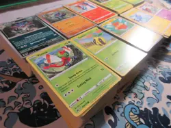 Lot of 1000 Modern Bulk Common/Uncommon Pokemon Cards - Image 3
