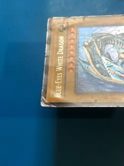 YUGIOH Ultra Rare Blue-Eyes White Dragon SDK-001 PLAYED - Image 3