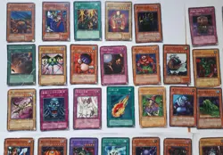 LOT ANCIENNES CARTES YU GI OH JAPONAISES - Image 2