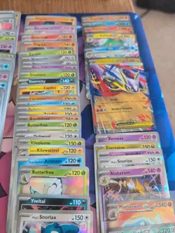 Lot Of 564 Pokemon Cards Holo, Reverse Holo, Bulk - Image 3