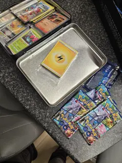 ​✨ HUGE Pokemon Card Lot (Approx. 2000+ Cards) - Collector's Tin, Holos/EX/IR - Image 2
