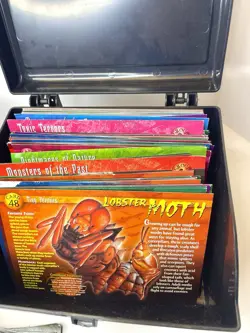 Weird n Wild Creatures Knowledge Cards Trading Cards Approx 485 Large And Small - Image 5