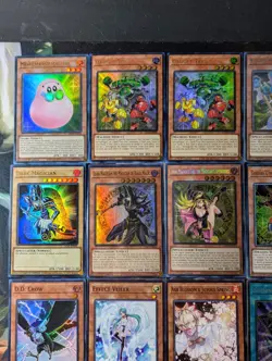 Yugioh - Shining Sarcophagus / Dark Magician Deck Core (44 Cards) - Image 3