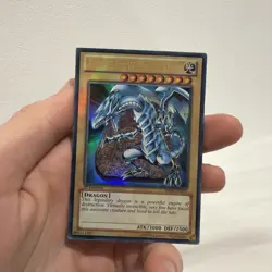 Blue-Eyes White Dragon - SDBE-EN001 - Ultra Rare - 1st Edition Lightly Played - Image 2