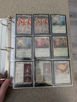 Magic the Gathering Assassin's Creed lot NM Complete set 398 cards sleeved - Image 5
