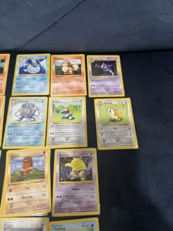 Pokemon Base Set Shadowless 43 Card Lot Commons, Uncommons and Rares Non-Holo - Image 3