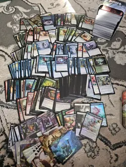Large Magic The Gathering, MTG Card Lot, Over 750 + Cards - Image 1