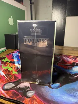 Pokemon Evolving Skies Elite Trainer Box ETB Factory Sealed US Seller - Image 4